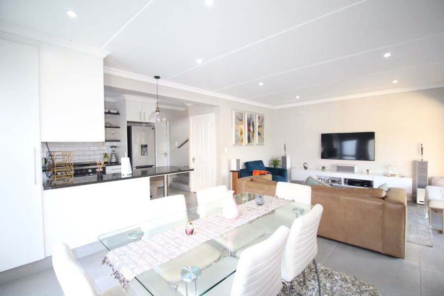 3 Bedroom Property for Sale in Nahoon Valley Park Eastern Cape